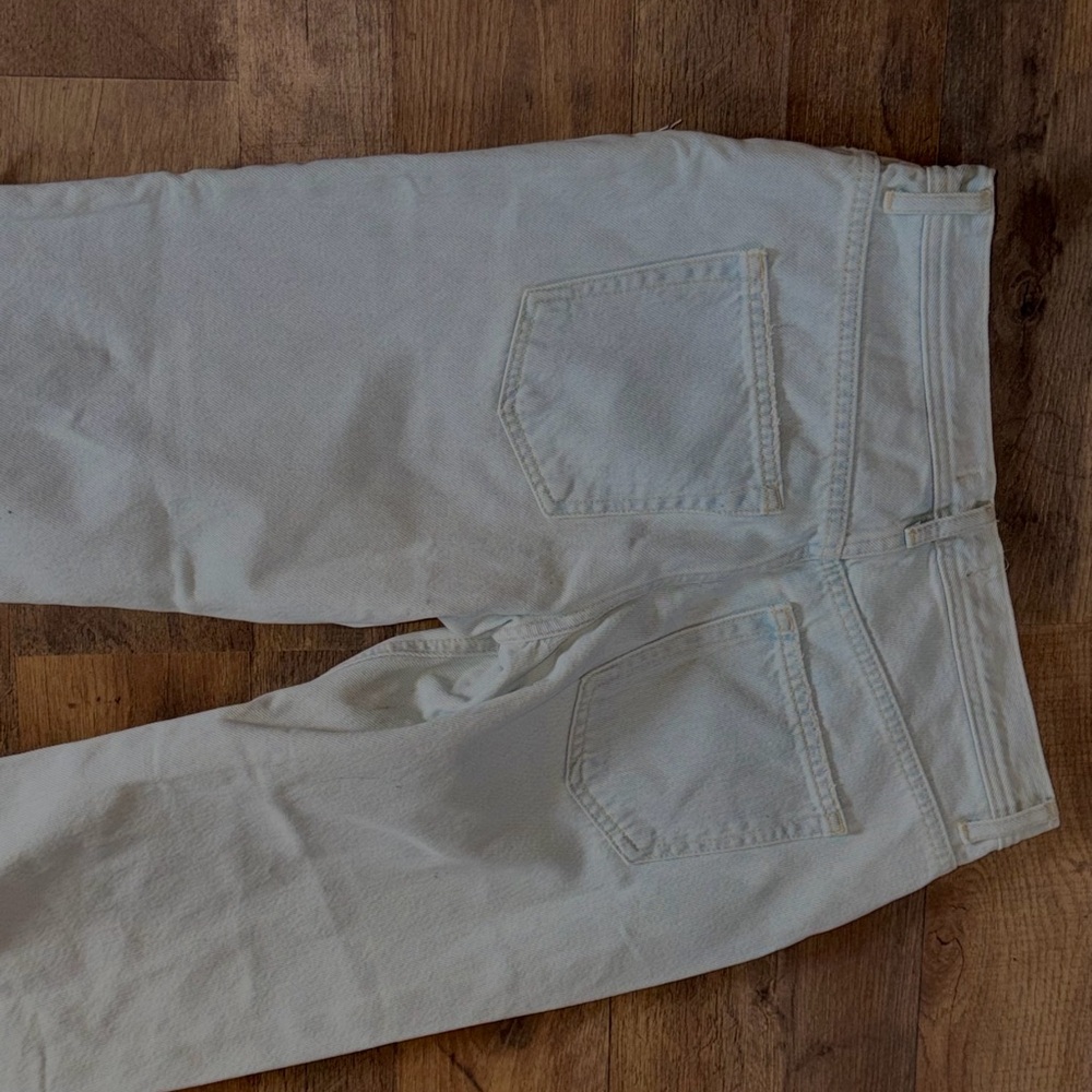 Free People Light Blue Distressed Button Fly Hi RiseCropped Jeans “Maggie” Sz 27 - Picture 12 of 12